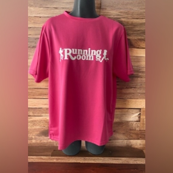 RUNNING ROOM/ RUNNING TEE 🏃♀️ - Picture 1 of 7